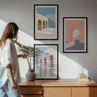 Cadre photo mural graphismes architecturaux aux tons pastel
