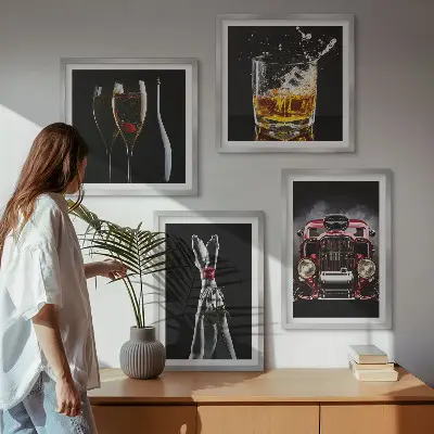 Tableau polyptyque 2 cadres représentant des jambes de femme rose avec une voiture et du vin