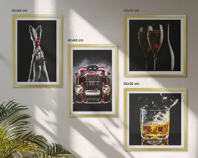Tableau polyptyque 2 cadres représentant des jambes de femme rose avec une voiture et du vin
