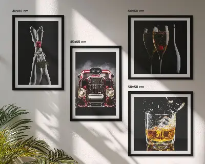 Tableau polyptyque 2 cadres représentant des jambes de femme rose avec une voiture et du vin