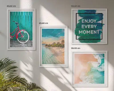 Mur de cadres inspiration vélos et bateaux