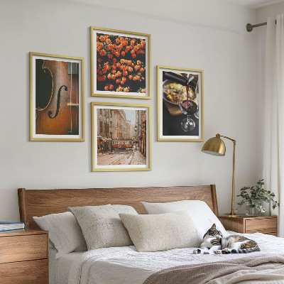 Mur de tableaux Fleurs vintage rue vin violon