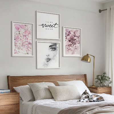 Polyptyque z cadres Pivoines, portrait d'une femme à la maison