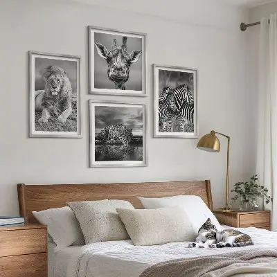 Ensemble de 4 tableaux représentant des animaux sauvages comme le lion, le jaguar, la girafe et les zèbres
