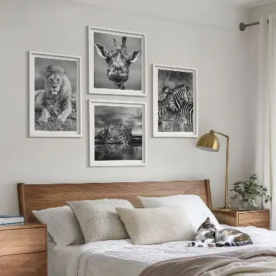 Ensemble de 4 tableaux représentant des animaux sauvages comme le lion, le jaguar, la girafe et les zèbres