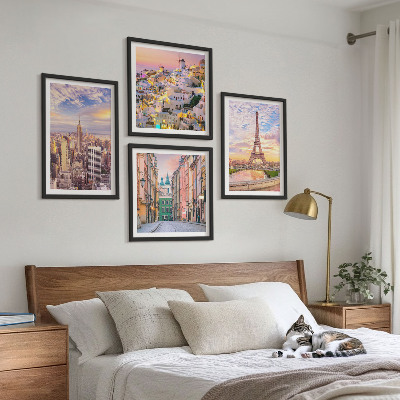 Mur de tableaux New york paris oia varsovie crépuscule