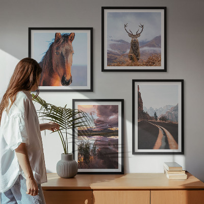Ensemble de 4 tableaux Paysages de montagne, route à chevaux et rennes
