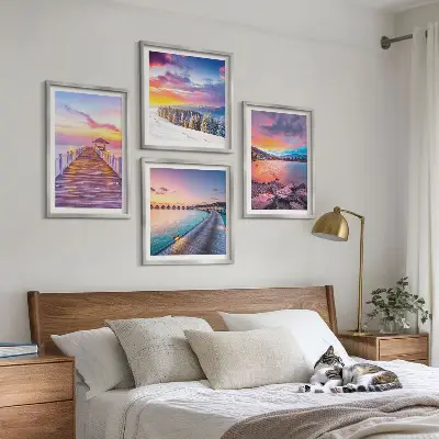 Ensemble de 4 tableaux représentant un paysage hivernal de montagne avec une jetée