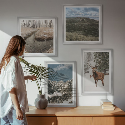 Ensemble de 4 tableaux Paysage de forêt de cerfs enneigés de montagne