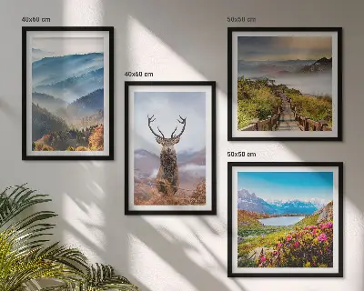 Ensemble de 4 tableaux représentant un paysage de lac avec montagnes et cerf