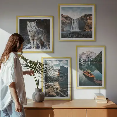 Ensemble de 4 tableaux montagnes, lacs, cascade et loup