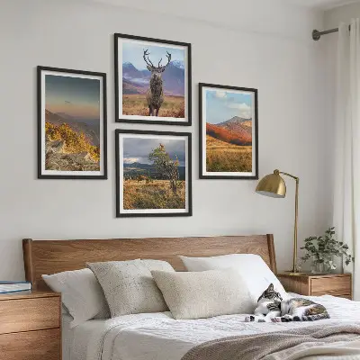 Mur de tableaux paysages de montagne et herbe à cerfs