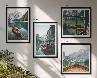 Polyptyque de cadre représentant une maison au bord d'un lac de montagne