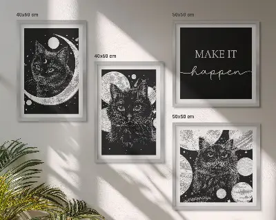 Polyptyque de 4 cadres représentant des chats noirs, la lune et une planète
