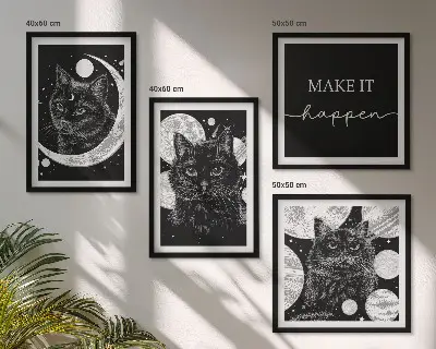 Polyptyque de 4 cadres représentant des chats noirs, la lune et une planète