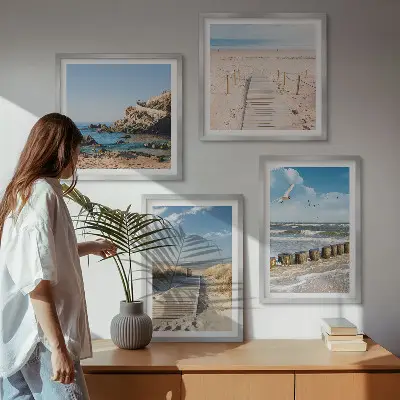 Mur de tableaux plage avec sable, vagues, ciel et oiseaux