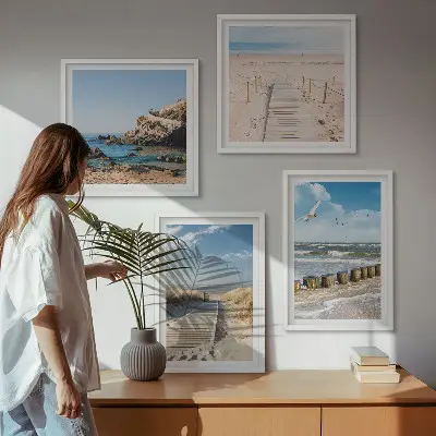 Mur de tableaux plage avec sable, vagues, ciel et oiseaux
