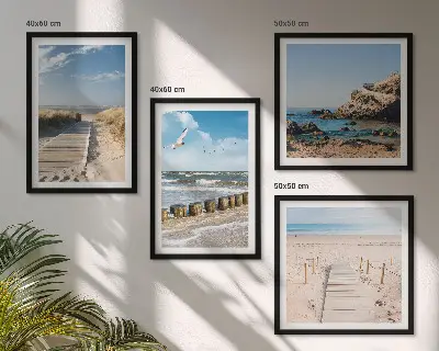 Mur de tableaux plage avec sable, vagues, ciel et oiseaux
