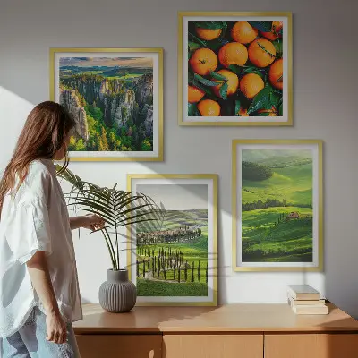 Mur de tableaux la campagne italienne avec des oranges et des éléments naturels
