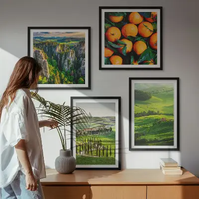 Mur de tableaux la campagne italienne avec des oranges et des éléments naturels
