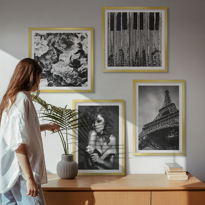 Polyptyque z cadres Portrait d'une femme avec une rose eiffel