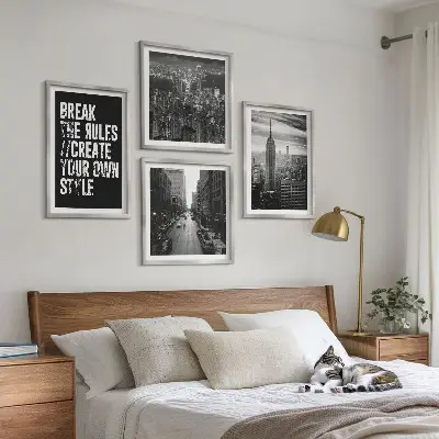 Ensemble de 4 tableaux inspiration urbaine en noir et blanc