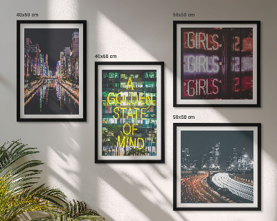 Ensemble de 4 tableaux Enseignes lumineuses en ville la nuit