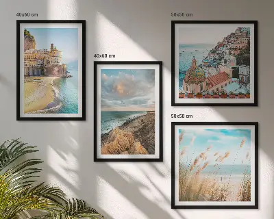 Ensemble de 4 tableaux représentant des paysages de plage, de ville et de falaises