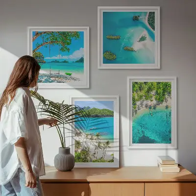 Ensemble de 4 tableaux représentant des plages, des palmiers et une eau cristalline