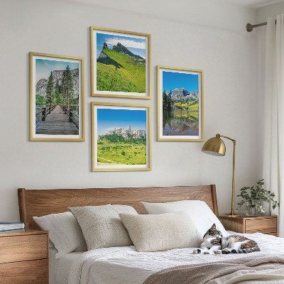 Ensemble de 4 tableaux Des collines verdoyantes avec un château