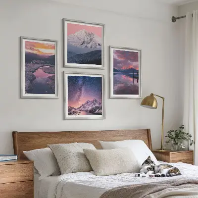 Ensemble de 4 tableaux représentant des paysages magnifiques avec des montagnes et de l'eau