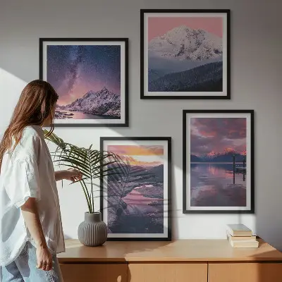 Ensemble de 4 tableaux représentant des paysages magnifiques avec des montagnes et de l'eau