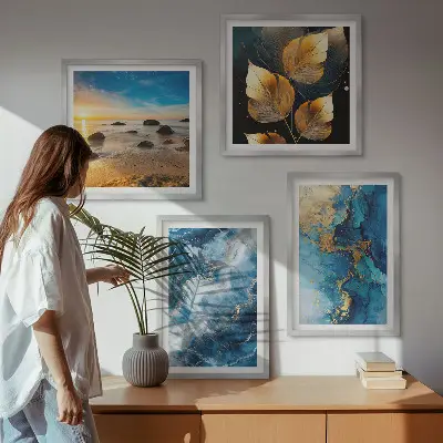 Ensemble de 4 tableaux motifs or et bleu