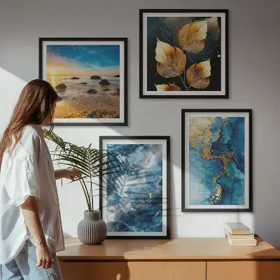 Ensemble de 4 tableaux motifs or et bleu