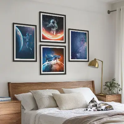 Ensemble de 4 tableaux sur le thème des astronautes et des étoiles