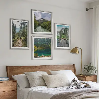 Mur de tableaux ensemble d'affiches montagnes, lacs, forêts et sentiers