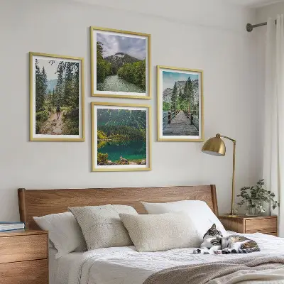 Mur de tableaux ensemble d'affiches montagnes, lacs, forêts et sentiers