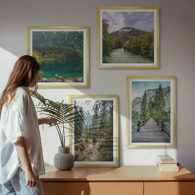 Mur de tableaux ensemble d'affiches montagnes, lacs, forêts et sentiers