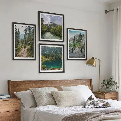 Mur de tableaux ensemble d'affiches montagnes, lacs, forêts et sentiers