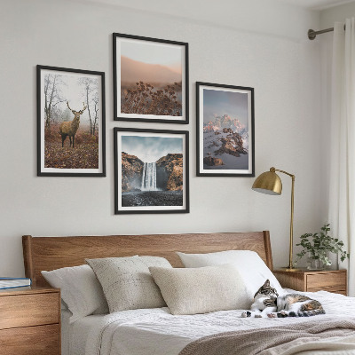 Ensemble de 4 tableaux Paysages sauvages, montagnes, cerfs