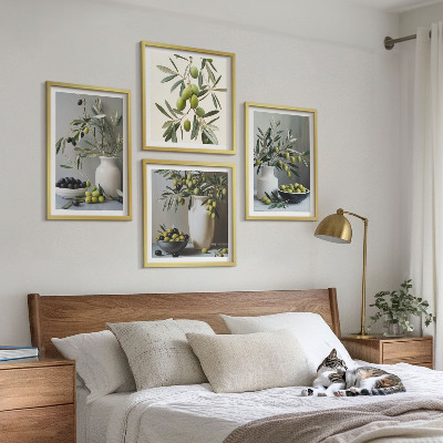 Mur de tableaux Olives dans des vases gris