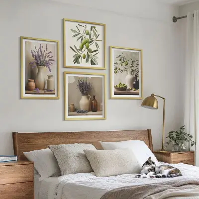 Ensemble de 4 tableaux représentant des fleurs dans un vase