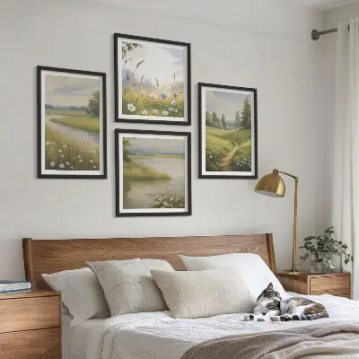 Mur de tableaux paysage printanier représentant une prairie riveraine