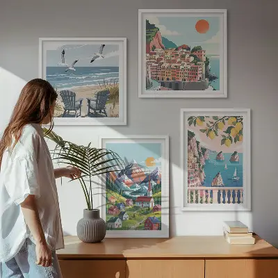Ensemble de 4 tableaux représentant des montagnes colorées et des villes côtières