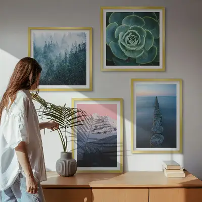 Polyptyque de 4 cadres montagnes sous un ciel rose avec de l'eau succulente