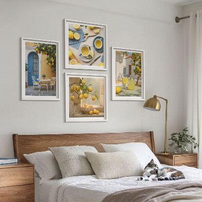 Mur de tableaux Citrons limonade porte bleue