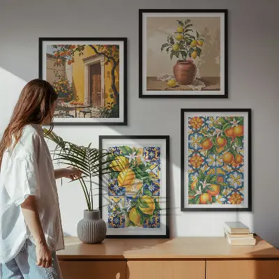 Mur de tableaux motifs de fleurs citron et orange