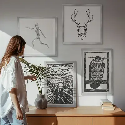 Mur de tableaux inspiration crâne de hibou