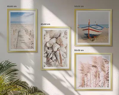 Mur de tableaux plage avec bateau, coquillages et herbe style bohème