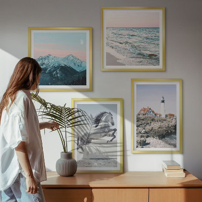 Ensemble de 4 tableaux Chevaux, mouvement, plage, phare, montagnes